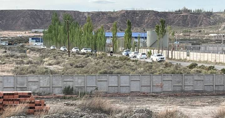 Conmoción en Neuquén por el hallazgo del cuerpo: investigan si se trata de Azul Semeñenko