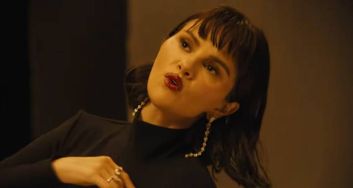 ‘In The Dark’ Lyrics: Selena Gomez Drops New Song from ‘Nobody Wants This’ Season 2 Soundtrack – Watch the Music Video! | First Listen, Lyrics, Music, Nobody Wants This, Selena Gomez, Video | Celebrit
