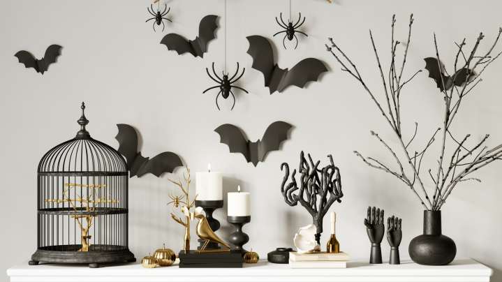 DIY Functional Halloween Wall Decor That's Perfectly Spooky For The Entire Year