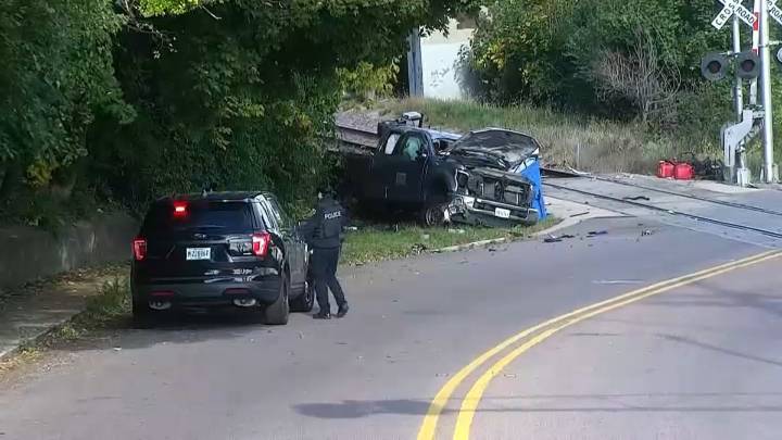 1 dead, 2 injured after train and truck crash in Elgin