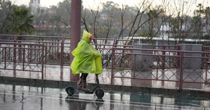 Sevilla soporta la mayoría de las incidencias por el temporal que mantiene en alerta a Andalucía