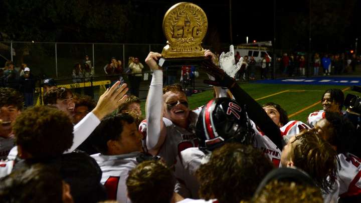 Easton football runs through Nazareth to earn 10-0 record, 2nd straight division crown