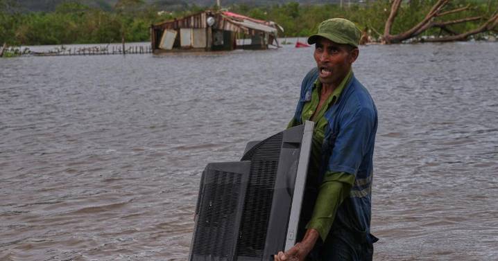 The top photos of the day by AP's photojournalist