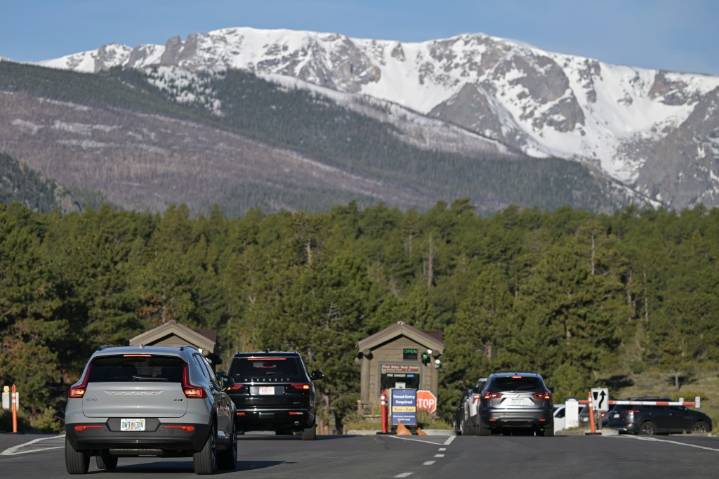 Rocky Mountain National Park remains open despite government shutdown