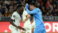 Berke Ozer, héroe del Lille: atajó tres penaltis y guió la victoria ante la Roma en la Europa League