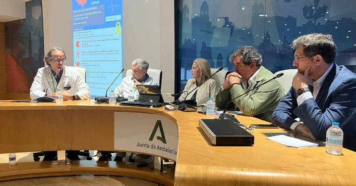Jornada multidisciplinar en el hospital Puerta del Mar de Cádiz por el Día Mundial de Ictus