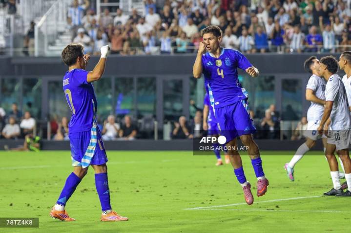 Argentina golea 6-0 a Puerto Rico