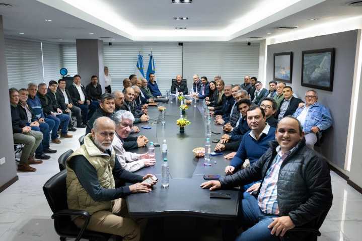 Intendentes tras reunirse con Insfrán: “El Modelo Formoseño fue triunfador en todos los pueblos”