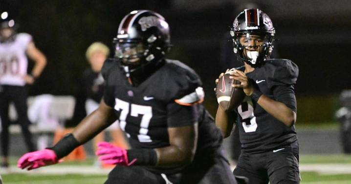 Manny Ellis, Rhylan Moore power Cardinal Ritter to explosive win over De Smet