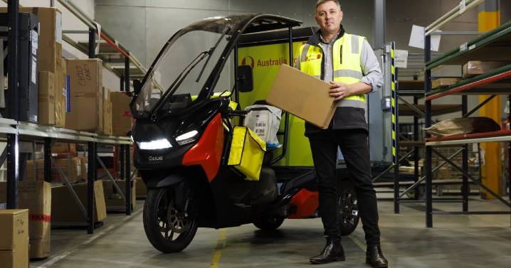 Australia Post revamps parcel delivery with electric trikes