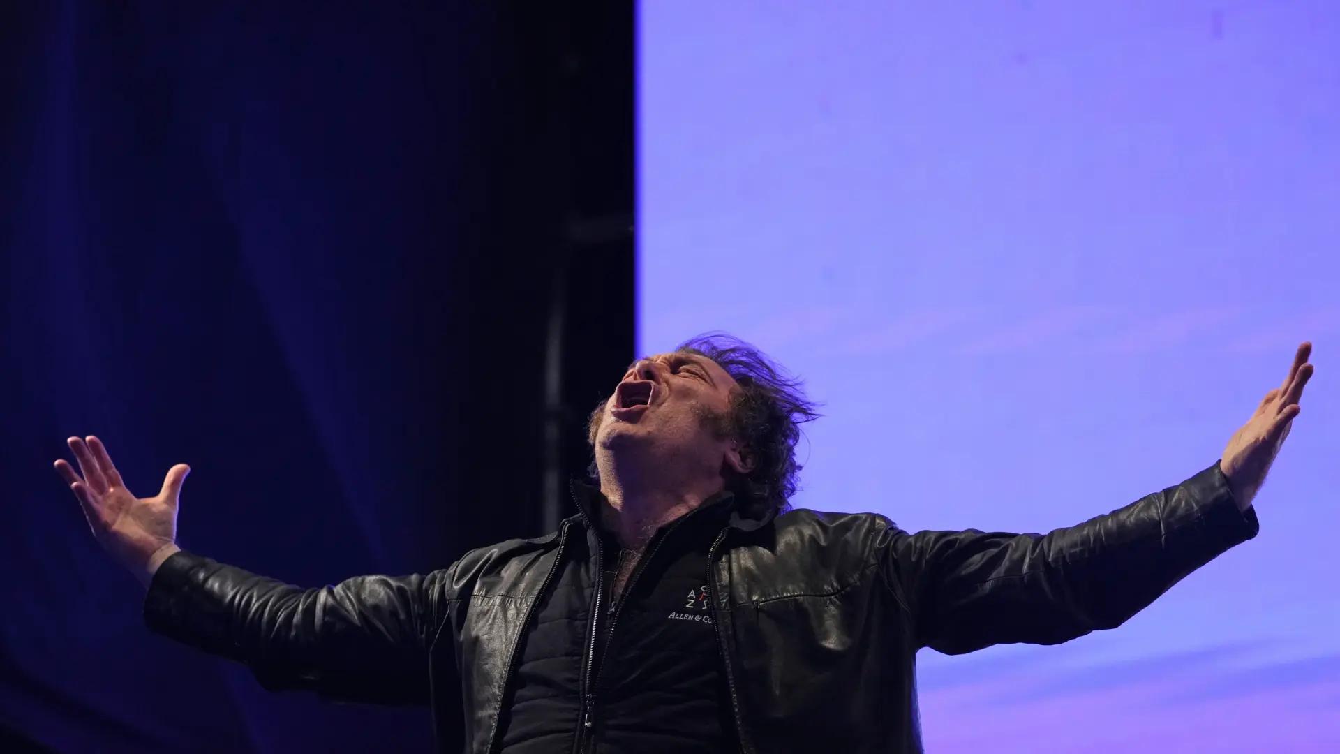 El partido de Milei gana las elecciones legislativas en Argentina