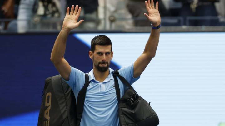 Novak Djokovic fights off illness to reach Shanghai quarters
