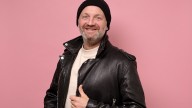 Man who has listened to nothing but Iron Maiden for 40 years to give Taylor Swift a go