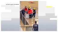 Vídeo: Rescatan a dos ancianos atrapados en un congelador durante las inundaciones de Tarragona