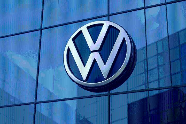 Faltan chips: Volkswagen reducirá su producción en plantas de Alemania