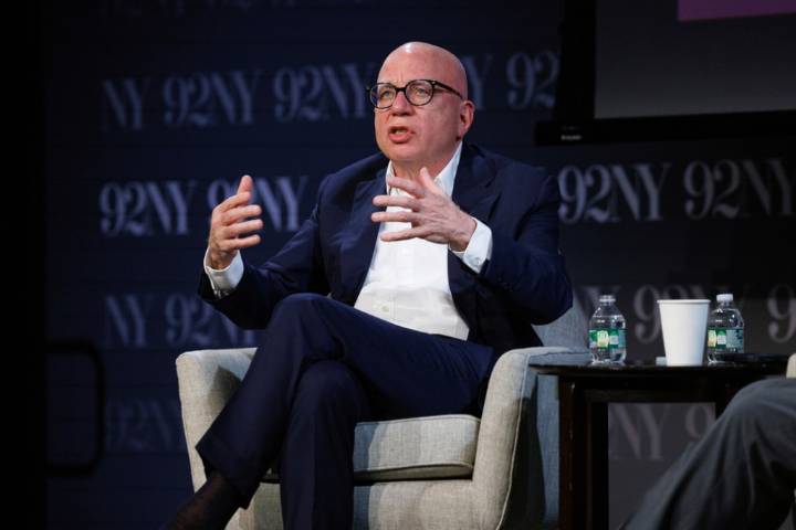 Michael Wolff starts Substack documenting Epstein’s connection to Trump despite lawsuit threats
