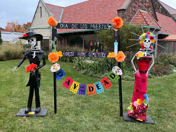 Hundreds pack into Forest Home Cemetery for annual Dia De Los Muertos event featuring traditional music, food, art