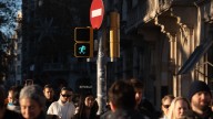 Barcelona estudia instalar IA en los semáforos de la ciudad