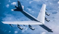 Dos bombarderos B-52 de EEUU sobrevuelan el Caribe frente a Venezuela