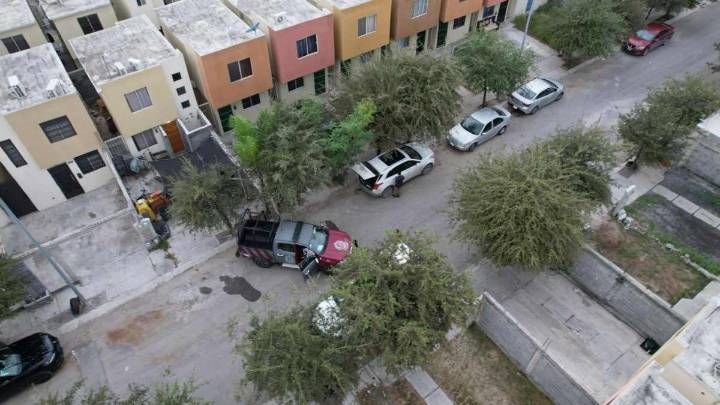 Encuentran camioneta con drogas y arma en colonia Paraje San José en García, Nuevo León