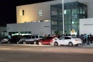 Dos lesionados tras fuerte choque frente al Hospital Salvatierra en La Paz