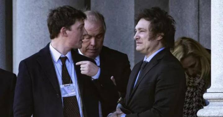 Javier Milei ratificó que habrá cambios de Gabinete tras las elecciones: el rol «central» de Santiago Caputo