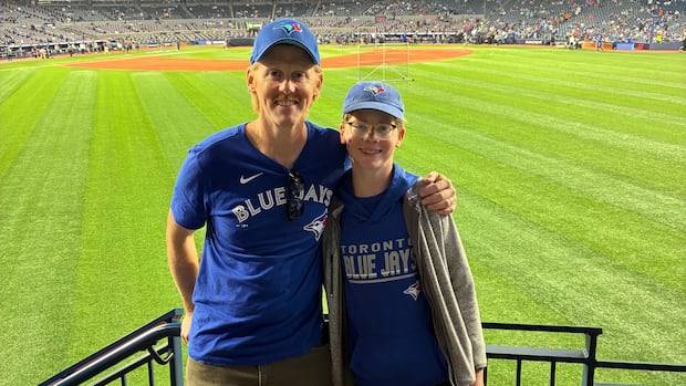 Saskatoon father and son go the distance to catch Toronto Blue Jays ALCS game