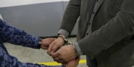 Prisionero pidió permiso extramural por un día y fue arrestado por participar en una balacera a una banda enemiga: con él cayeron 8 secuaces