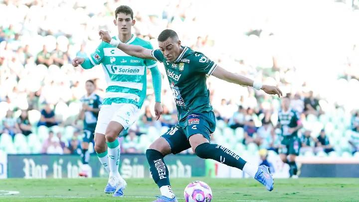 León cae en casa de Santos para seguir alejándose de zona de Play