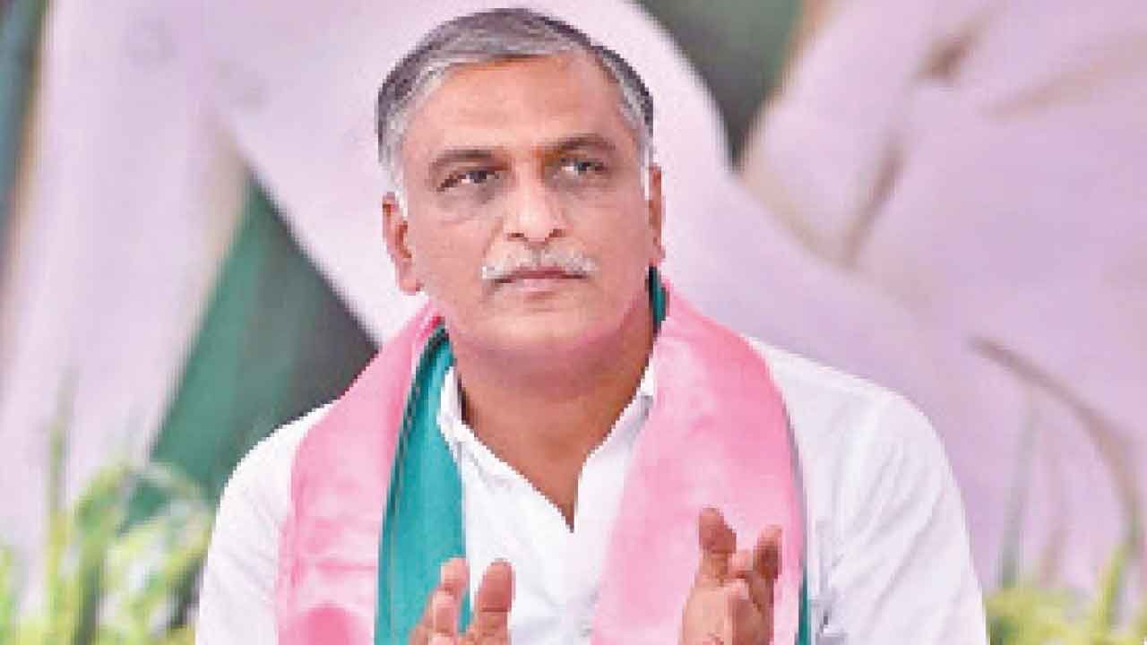 Harish casts doubts on govt’s intent to stall Banakacharla