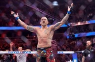 Pereira dethrones Ankalaev with a 1st-round stoppage at UFC 320