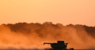 Trump plans aid package for US soybean farmers while seeking trade deal with China