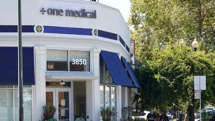 Amazon To Start Dispensing Prescription Drugs Through Vending Machines