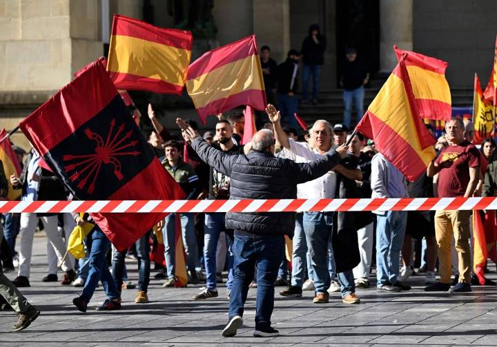 Bingen Zupiria: «A mí me da asco la Falange, pero el debate es hasta dónde se puede limitar la libertad de manifestación»
