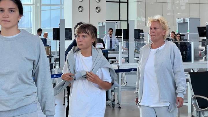Israel deporta a otros 171 activistas de la flotilla Global Sumud, incluida Greta Thunberg