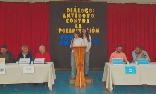 En el Salesiano se realizó debate de candidatos con vistas a las elecciones del 26 de octubre