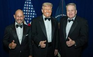 La operación a dos bandas de Barry Bennett, el jefe político que Trump le puso a Milei