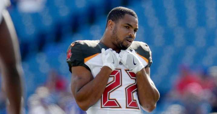 Former Bucs running back Doug Martin died in police custody: OPD