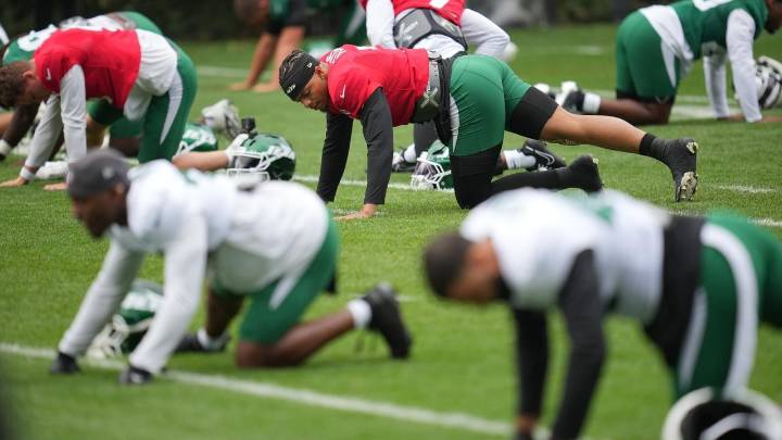 Jets preaching togetherness encamped on the English countryside