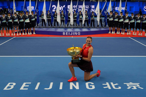Anisimova gana el Abierto de China al vencer a Noskova en la final