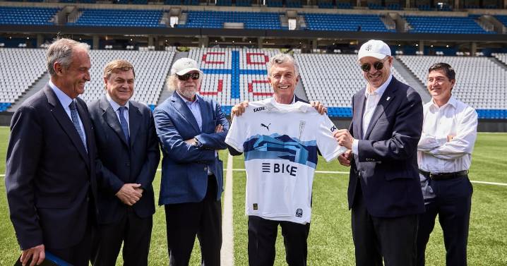 La visita de Mauricio Macri, Bernardo Matte y Luis Felipe Gazitúa al estadio Claro Arena