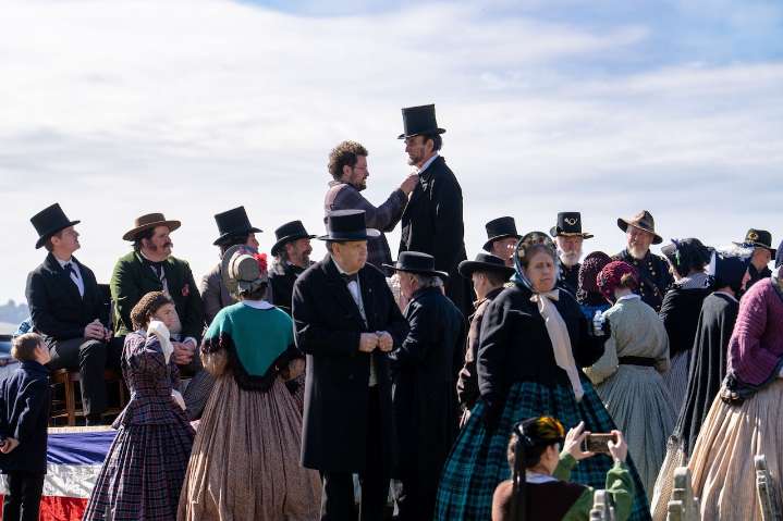 Movie crew covers Gettysburg street with dirt for new film: sneak peek