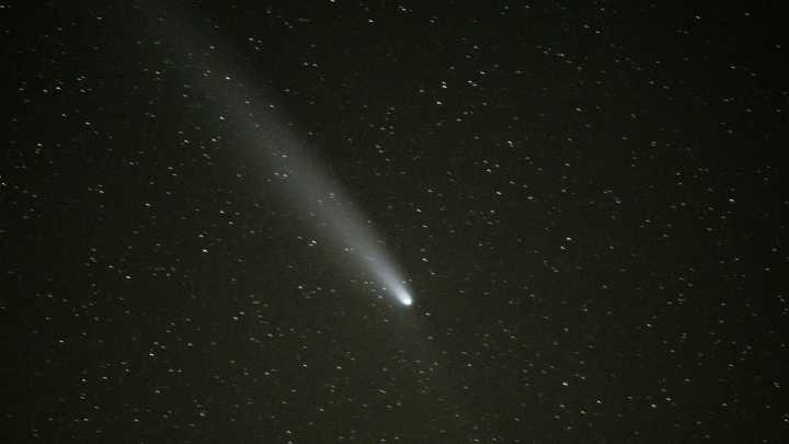 See where to look for tonight's rare green comet