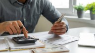 Employee receives 300 times his salary by mistake, quits 3 days later; wins court case to keep the money