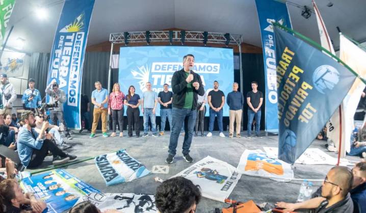 Martín Perez cerró la campaña en Tolhuin y redobló críticas al Gobierno nacional: “No hay soberanía sin industria”