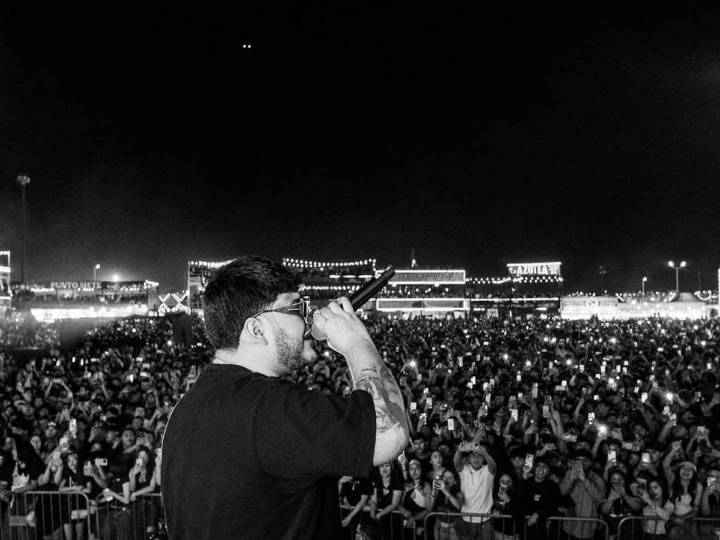 VIDEO: Vetan a Víctor Mendívil en Mexicali tras caos en concierto