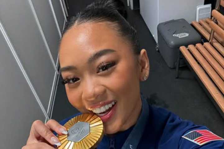 Suni Lee Gives Away Her Olympic Gold to IShowSpeed While Confirming if He Can Do Pro Gymnastics