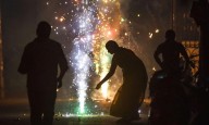 Delhi Govt to Seek SC Nod for Green Firecrackers