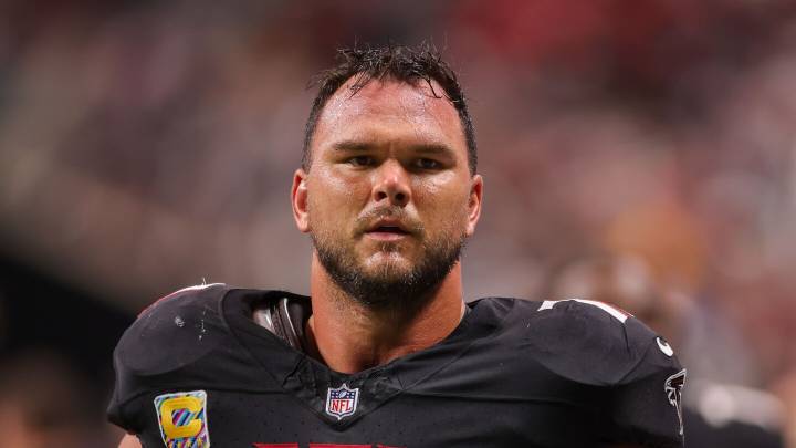 Jake Matthews out of Falcons' practice; Darnell Mooney returns