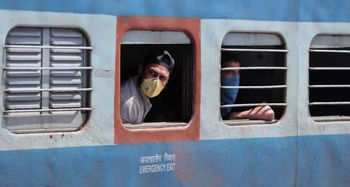 Every vote counts: Bihar politicians reach out to Kerala’s guest workers ahead of Assembly polls